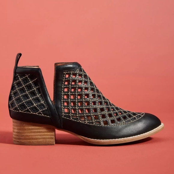 Jeffrey Campbell Black Taggart Boho Booties NWOB Size 7 - Picture 3 of 11